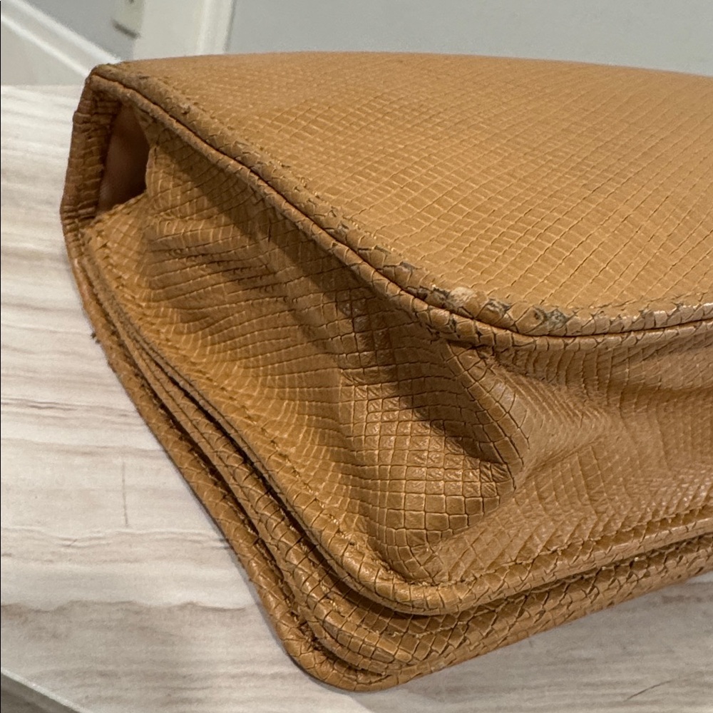 Longchamp Bag Tan Pressed Leather Wallet Crossbody Bag - Picture 16 of 17
